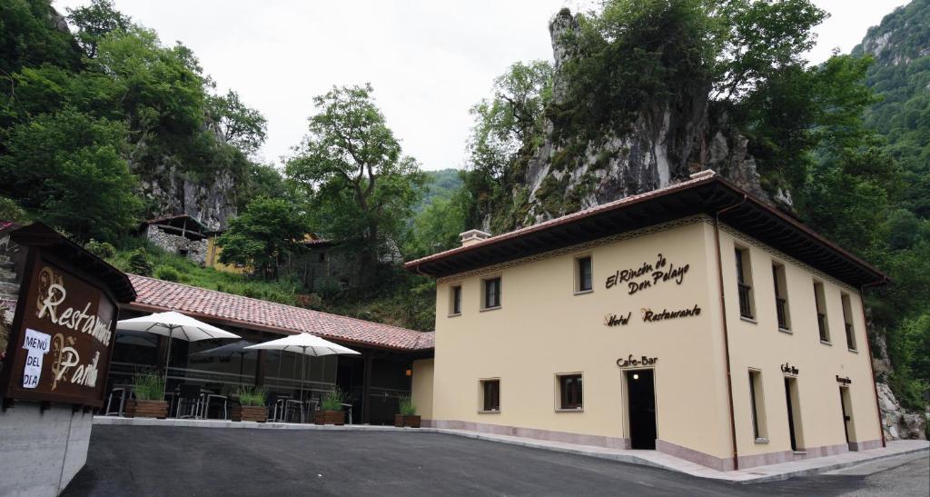 Hotel Rural - El Rincon De Don Pelayo Ковадонга Екстериор снимка